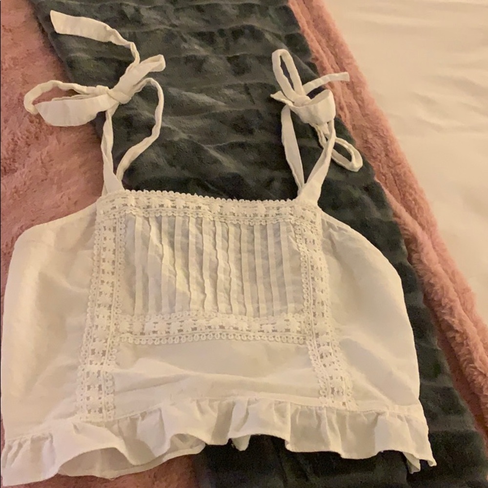 White tie strap crop